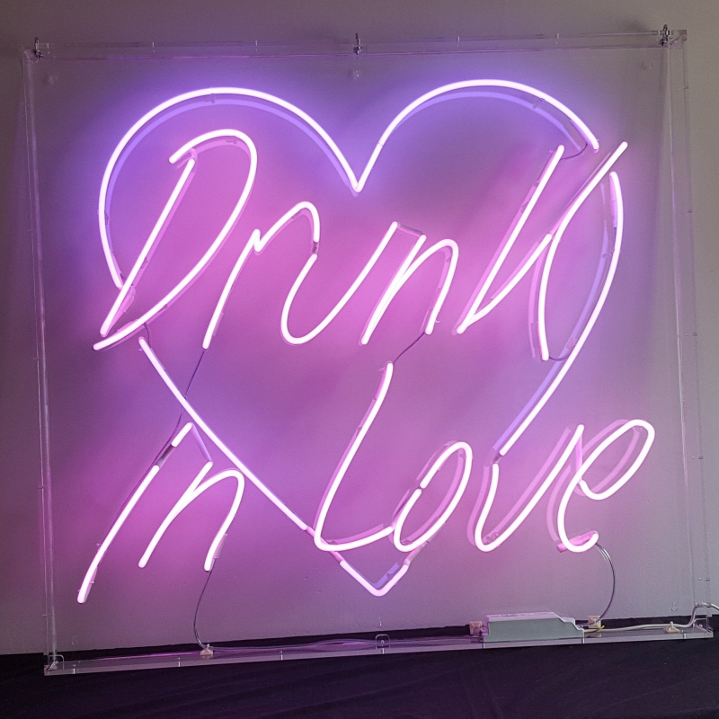 Drunk in love Neonkyltti