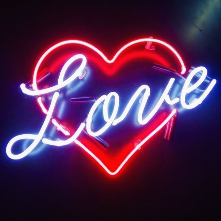 Love Heart Neonkyltti