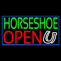 Green Horseshoe Open With Border Neonkyltti